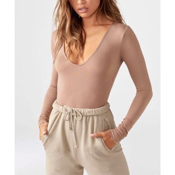 JOAH BROWN Scoop Neck Longsleeve - Picture 2 of 7